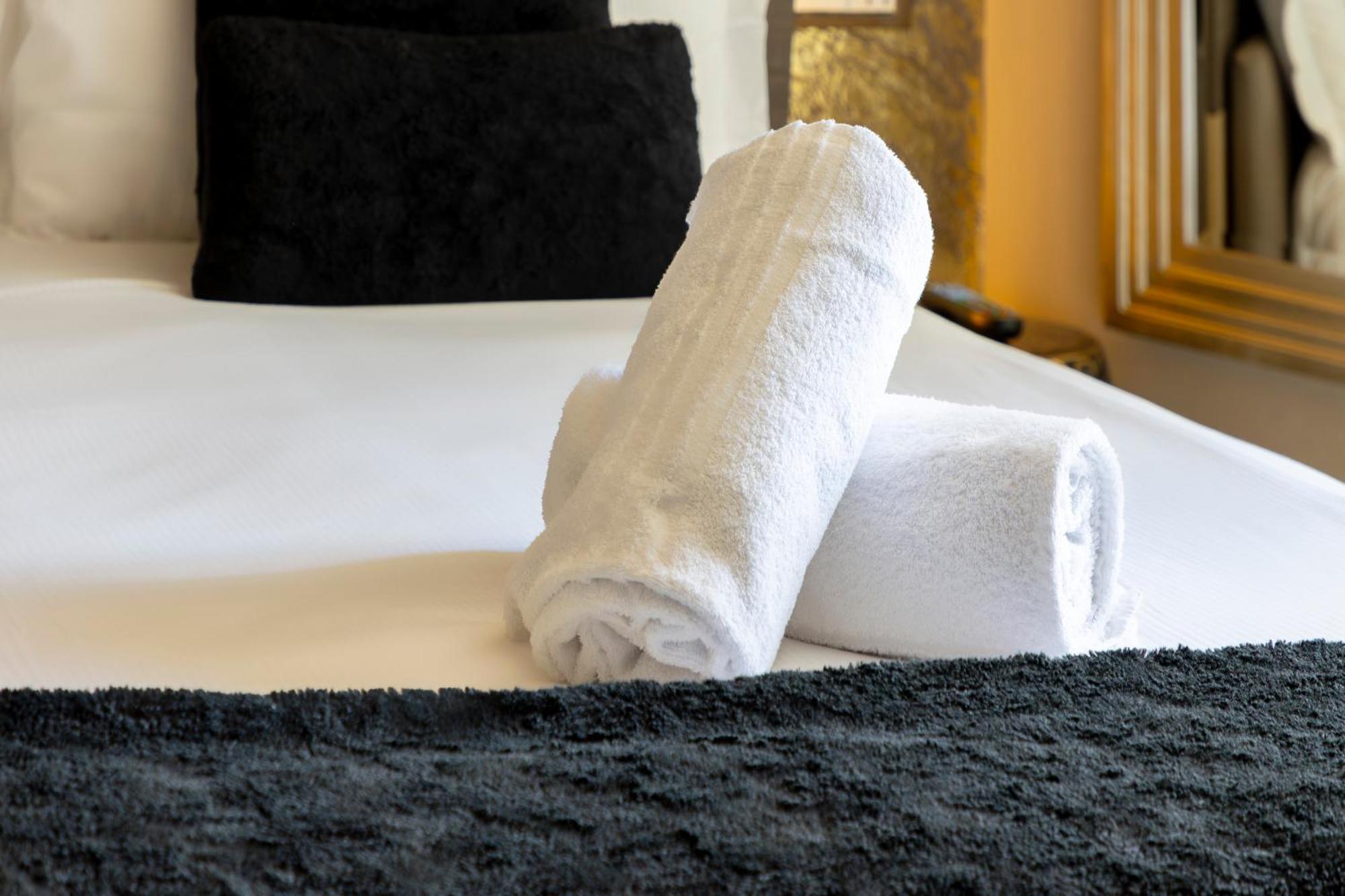 Milestone (Adults Only) Bed & Breakfast กวาร์ตู ซานเตเลนา ภายนอก รูปภาพ